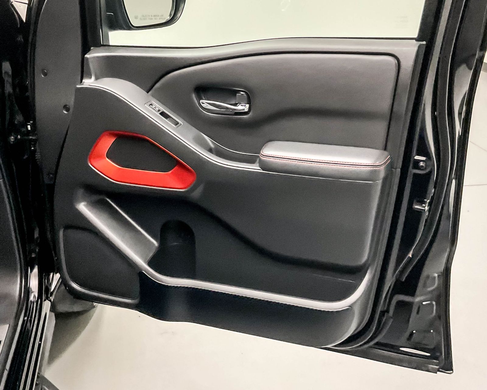 2023 Nissan Frontier PRO-4X photo 16