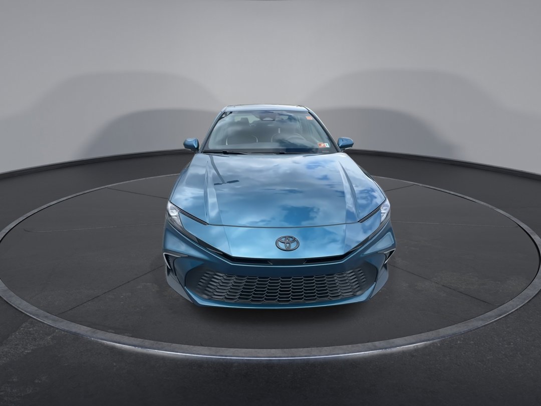2026 Toyota Camry SE photo 3