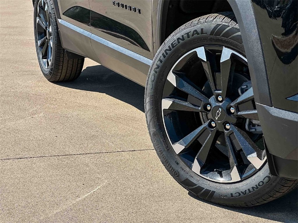 2026 Chevrolet Equinox RS photo 2