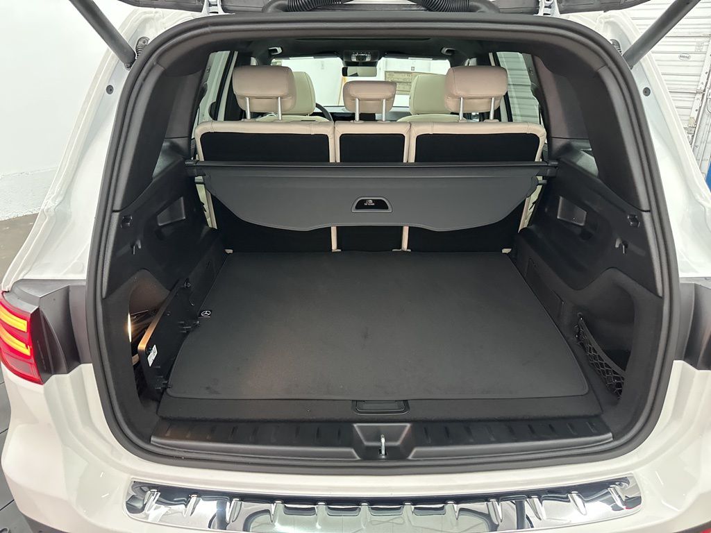 2026 Mercedes Benz GLB 250 4MATIC photo 24