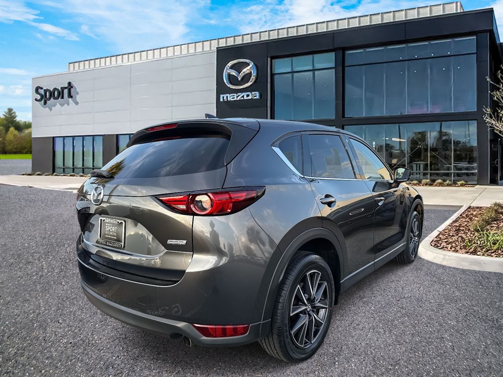 2017 Mazda CX-5 Grand Touring photo 3