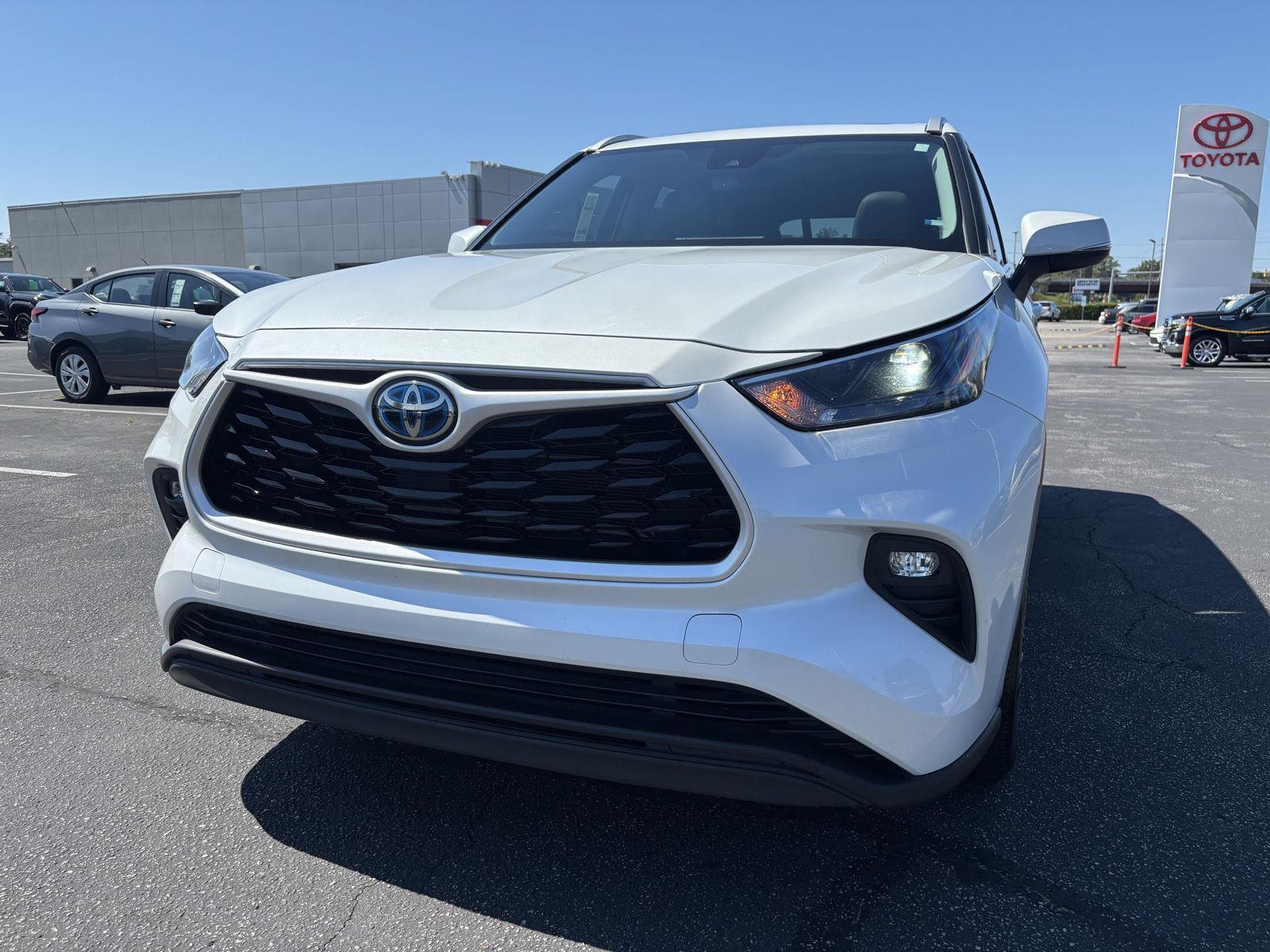 2022 Toyota Highlander Hybrid XLE photo 41