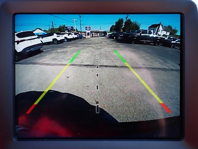 2023 Jeep Cherokee Altitude photo 18