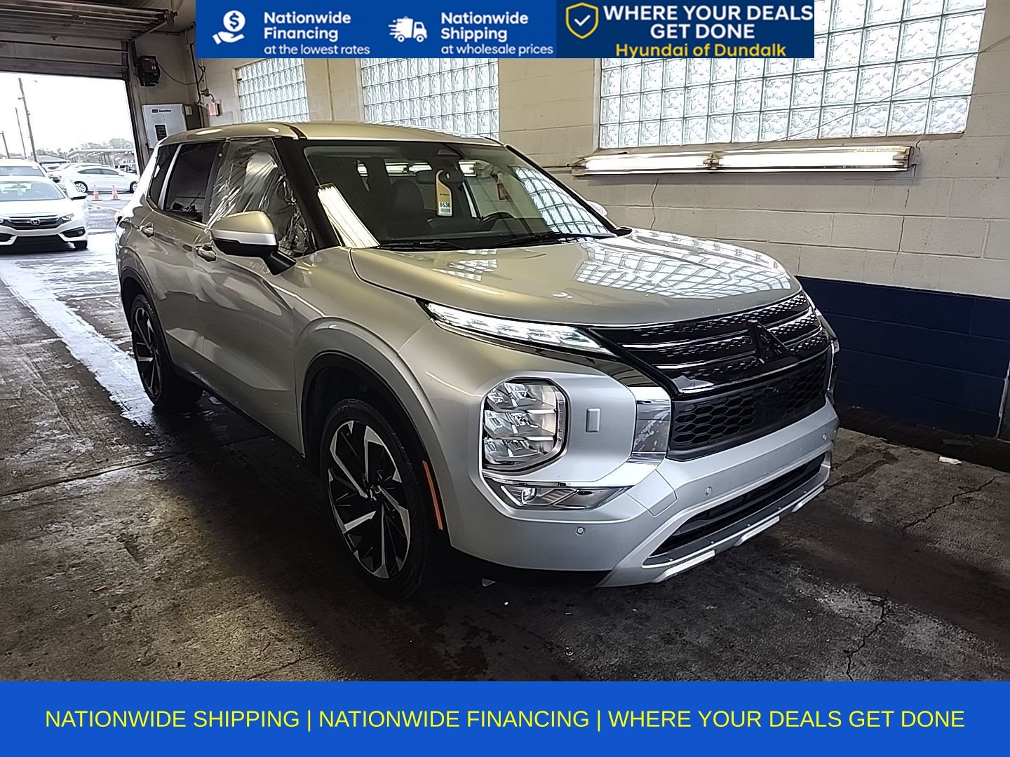 2023 Mitsubishi Outlander SE