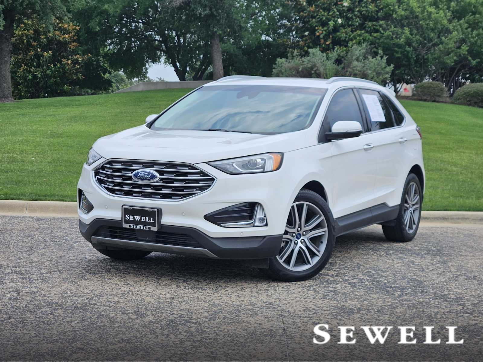 2020 Ford Edge Titanium