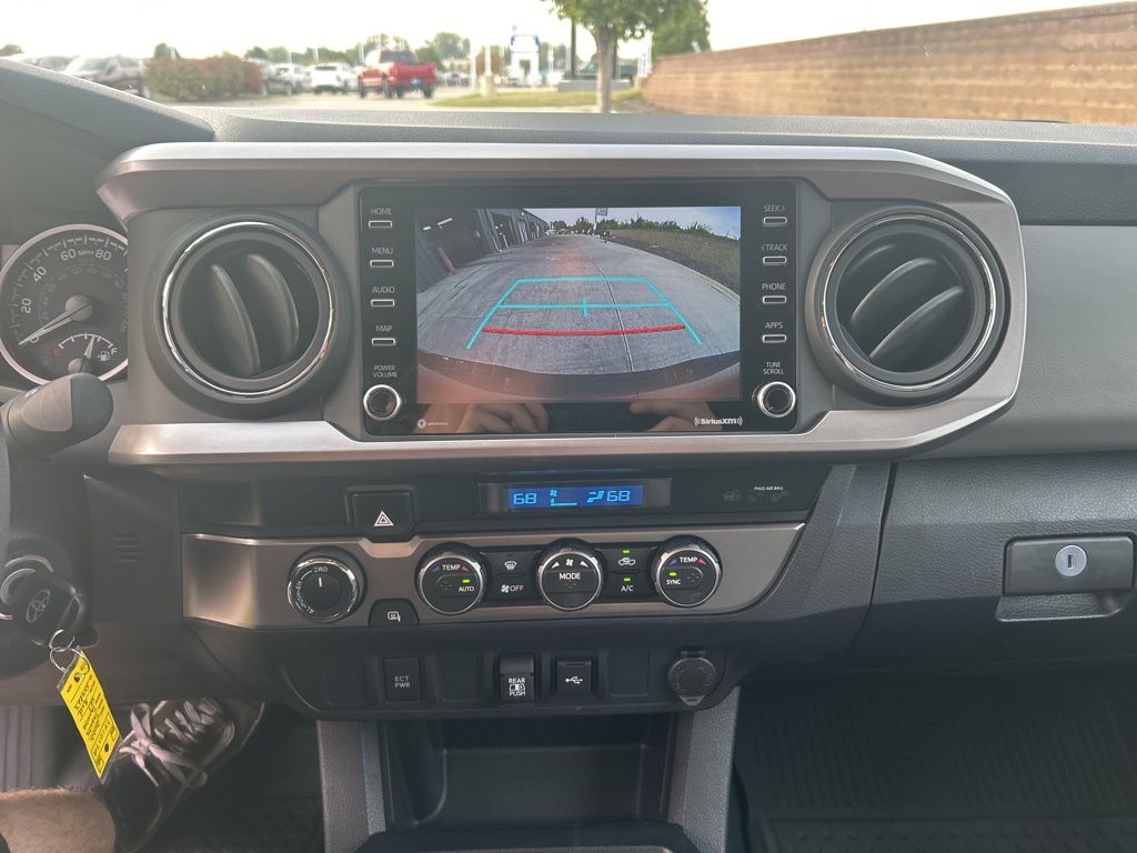 2022 Toyota Tacoma 4x4 photo 15