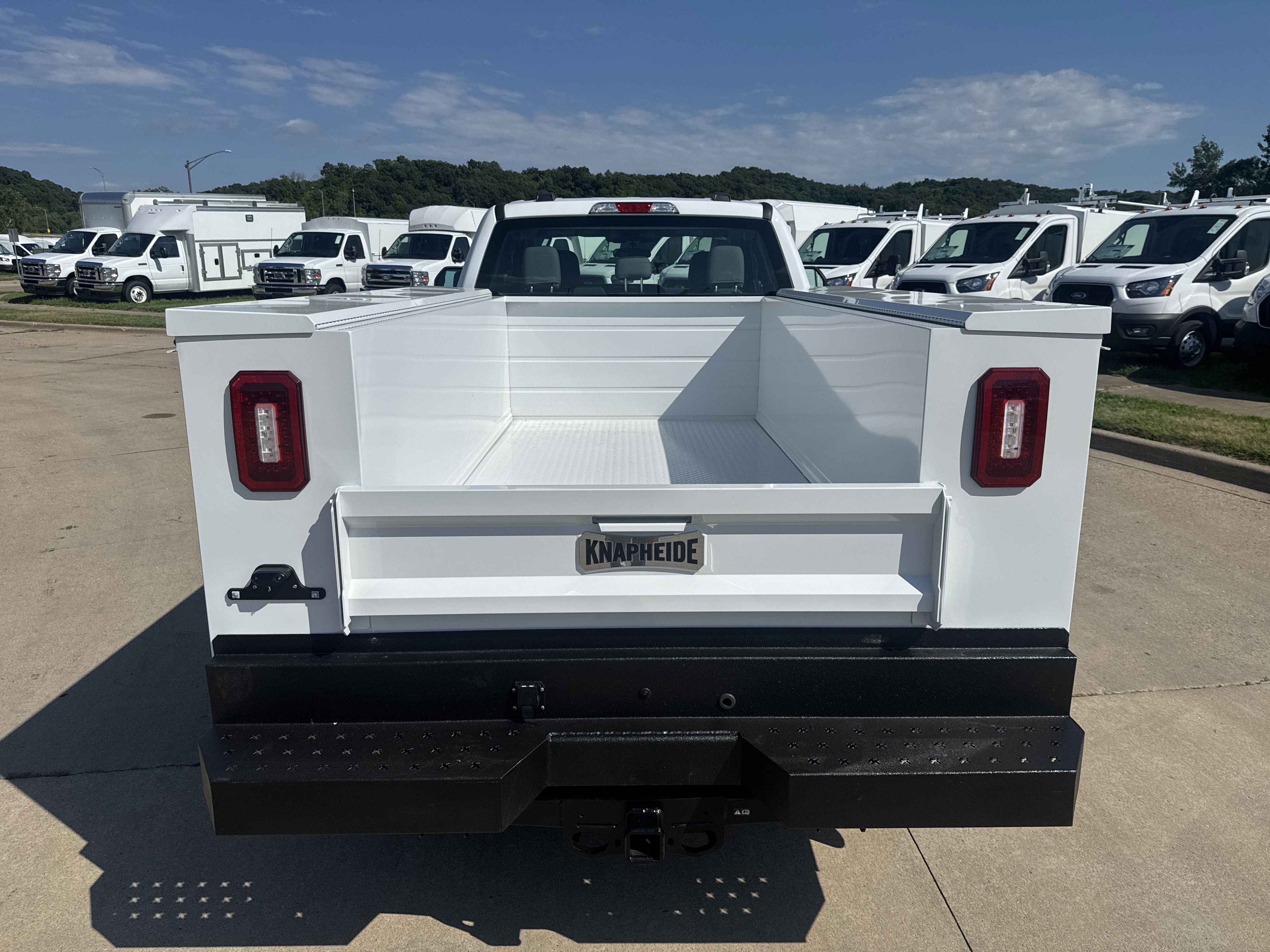 2025 Ford F-350 XL photo 3