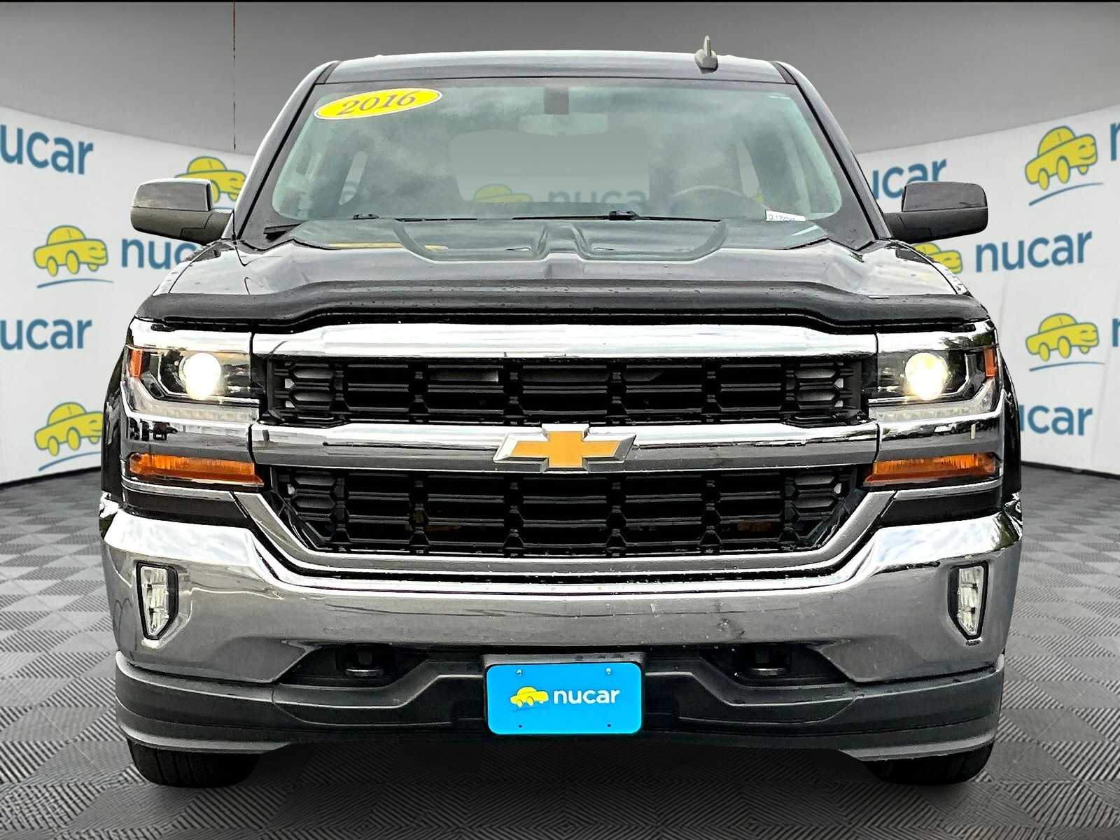 2016 Chevrolet Silverado 1500 LT photo 2