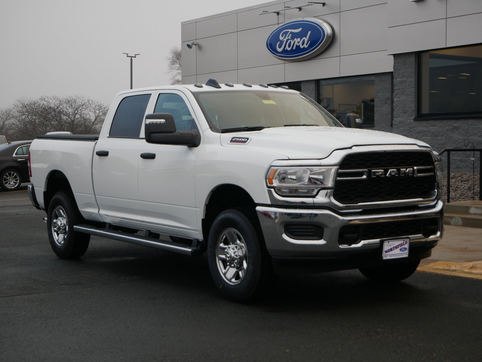 2024 Ram 2500 Tradesman photo 2