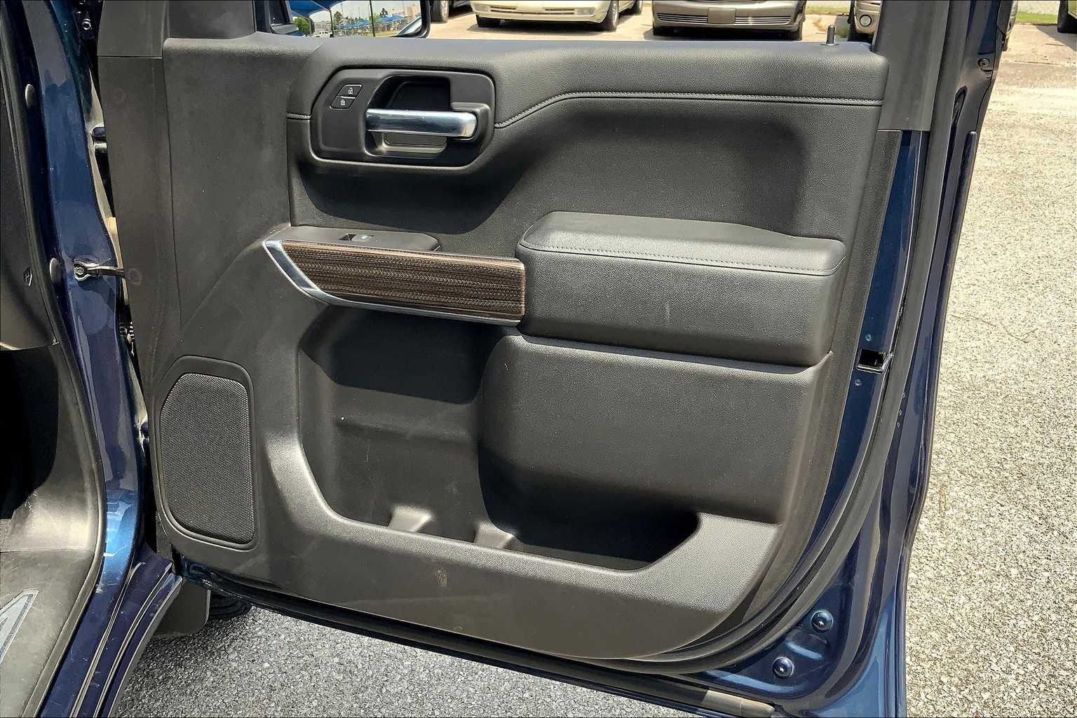 2020 Chevrolet Silverado 1500 LT photo 20