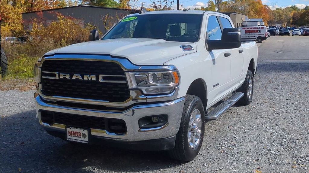 2024 Ram 2500 Big Horn photo 3