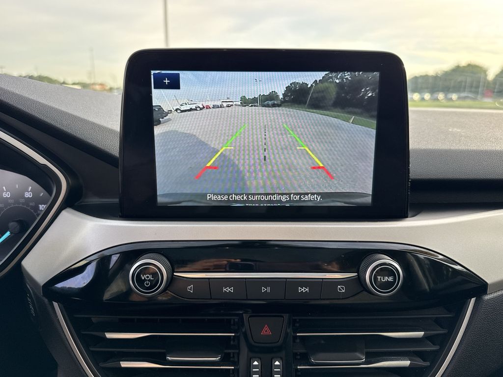 2021 Ford Escape SE photo 24