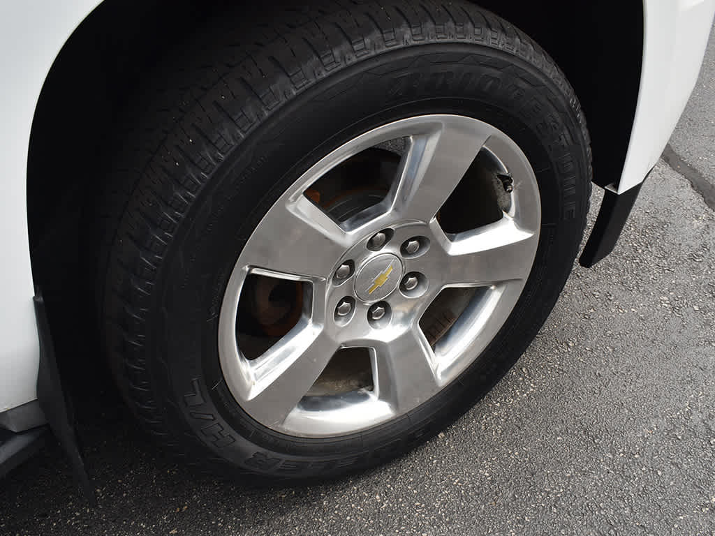 2016 Chevrolet Tahoe LT photo 6