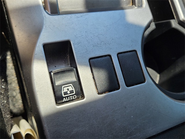 2016 Toyota 4Runner SR5 photo 22
