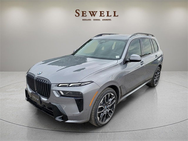2026 BMW X7 40i's photo