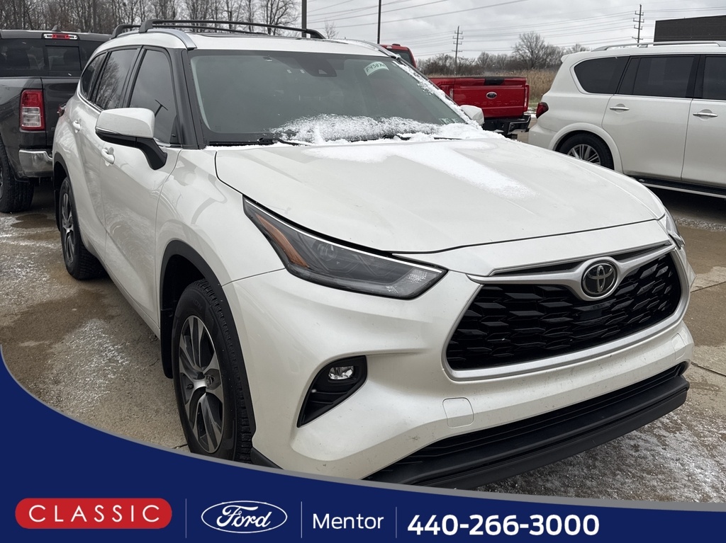 2021 Toyota Highlander XLE's photo