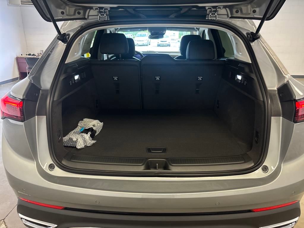 2025 Buick Envision Preferred photo 13