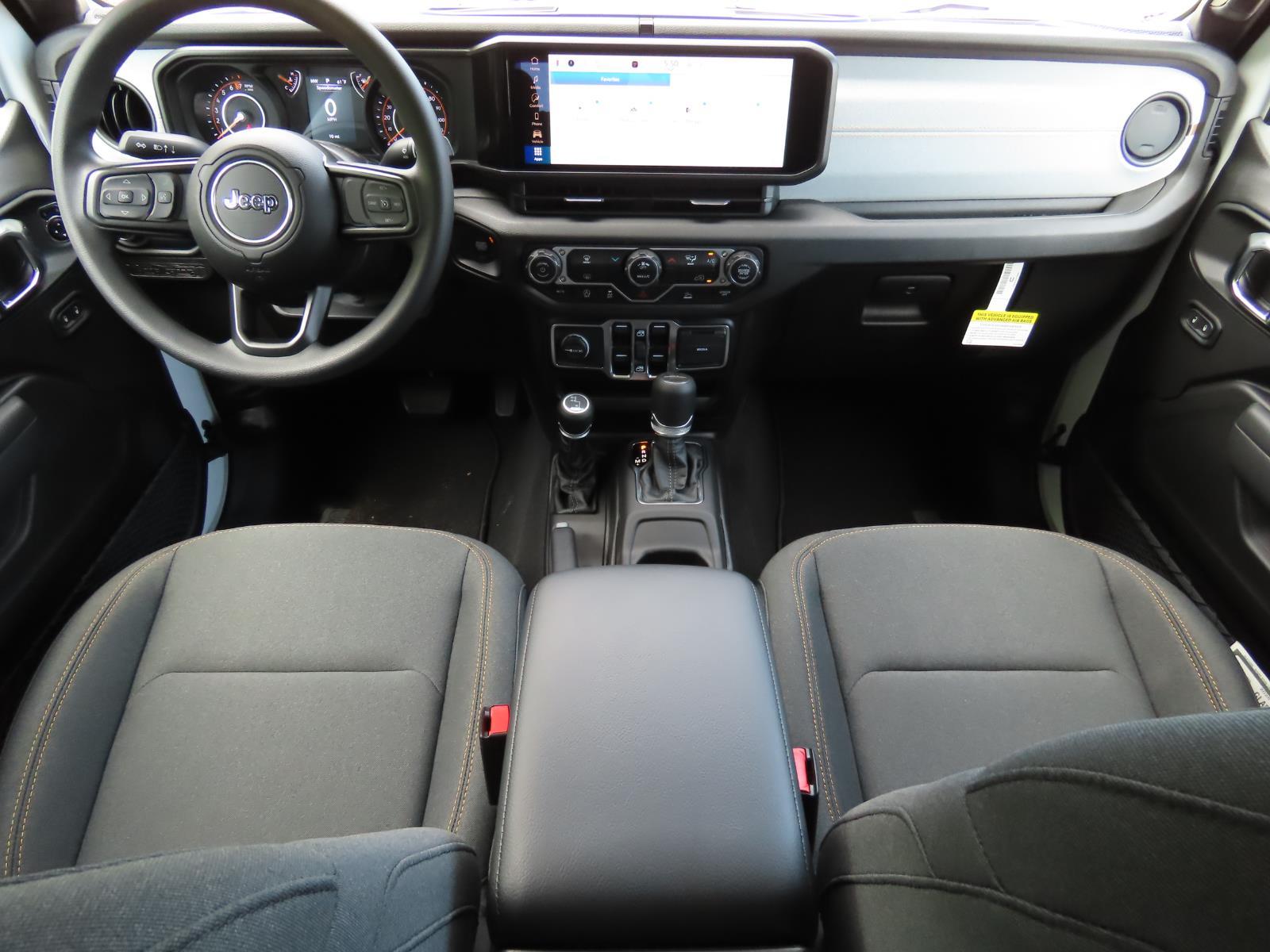 2025 Jeep Gladiator Sport photo 2