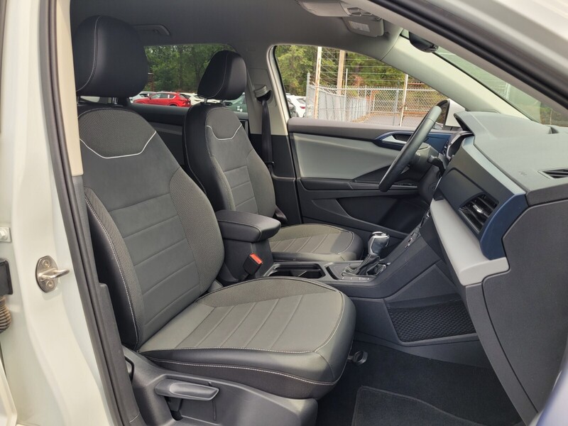 2023 Volkswagen Taos SE photo 14