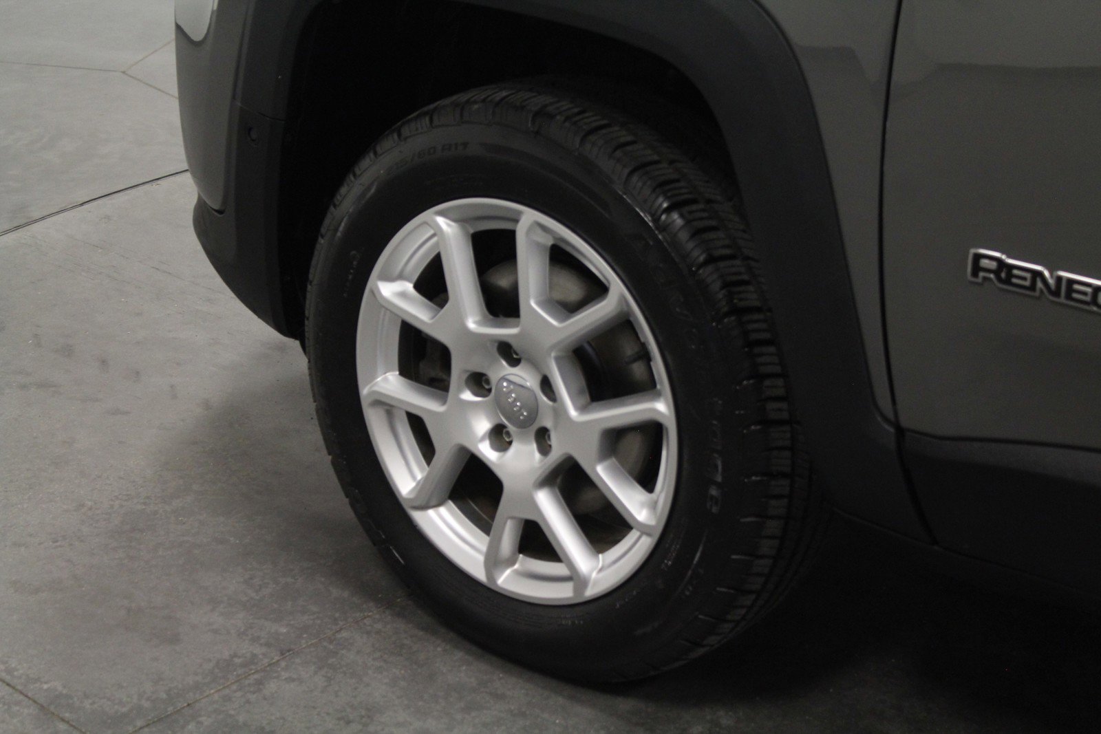 2021 Jeep Renegade Latitude photo 9