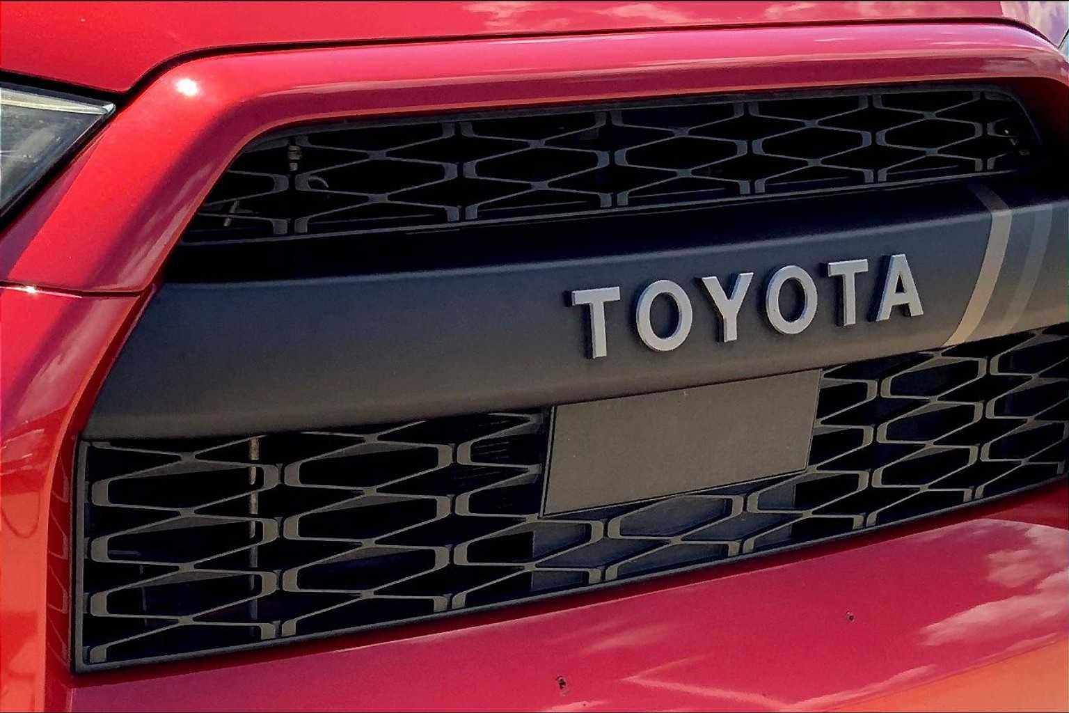 2021 Toyota 4Runner SR5 photo 24