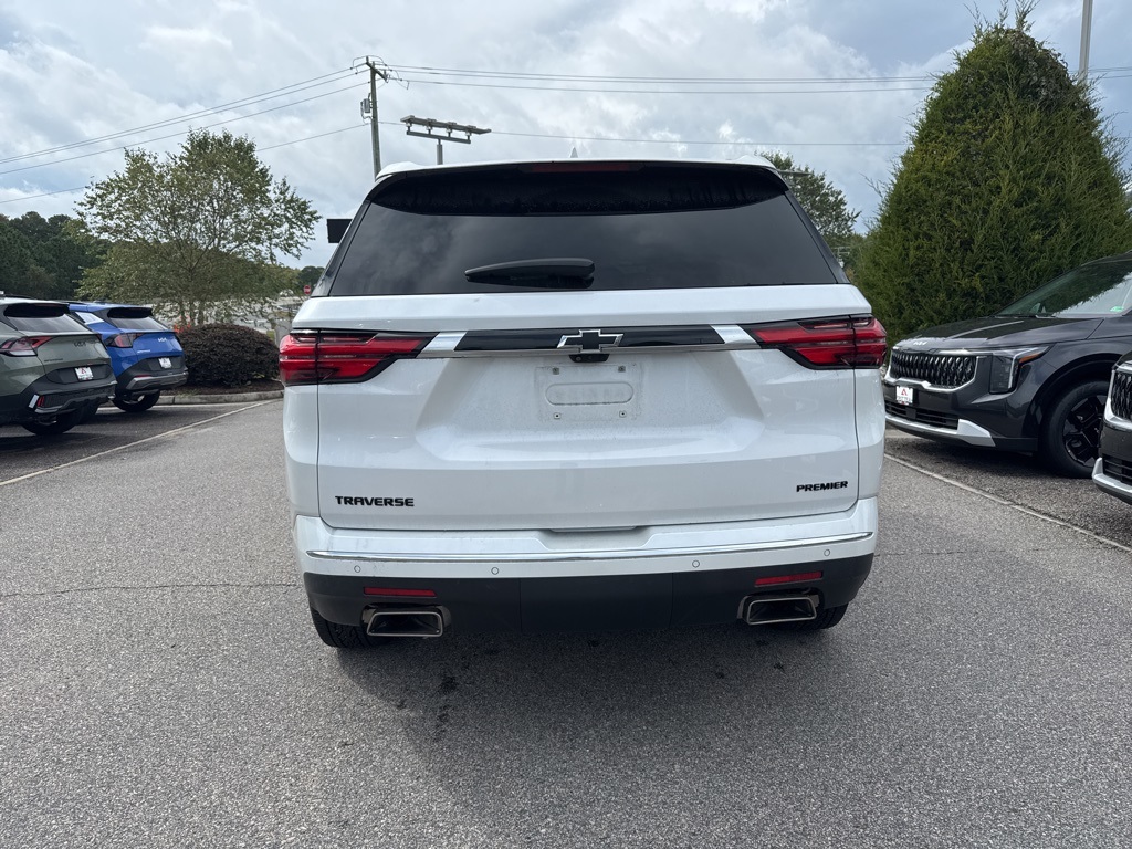 2023 Chevrolet Traverse Premier photo 4