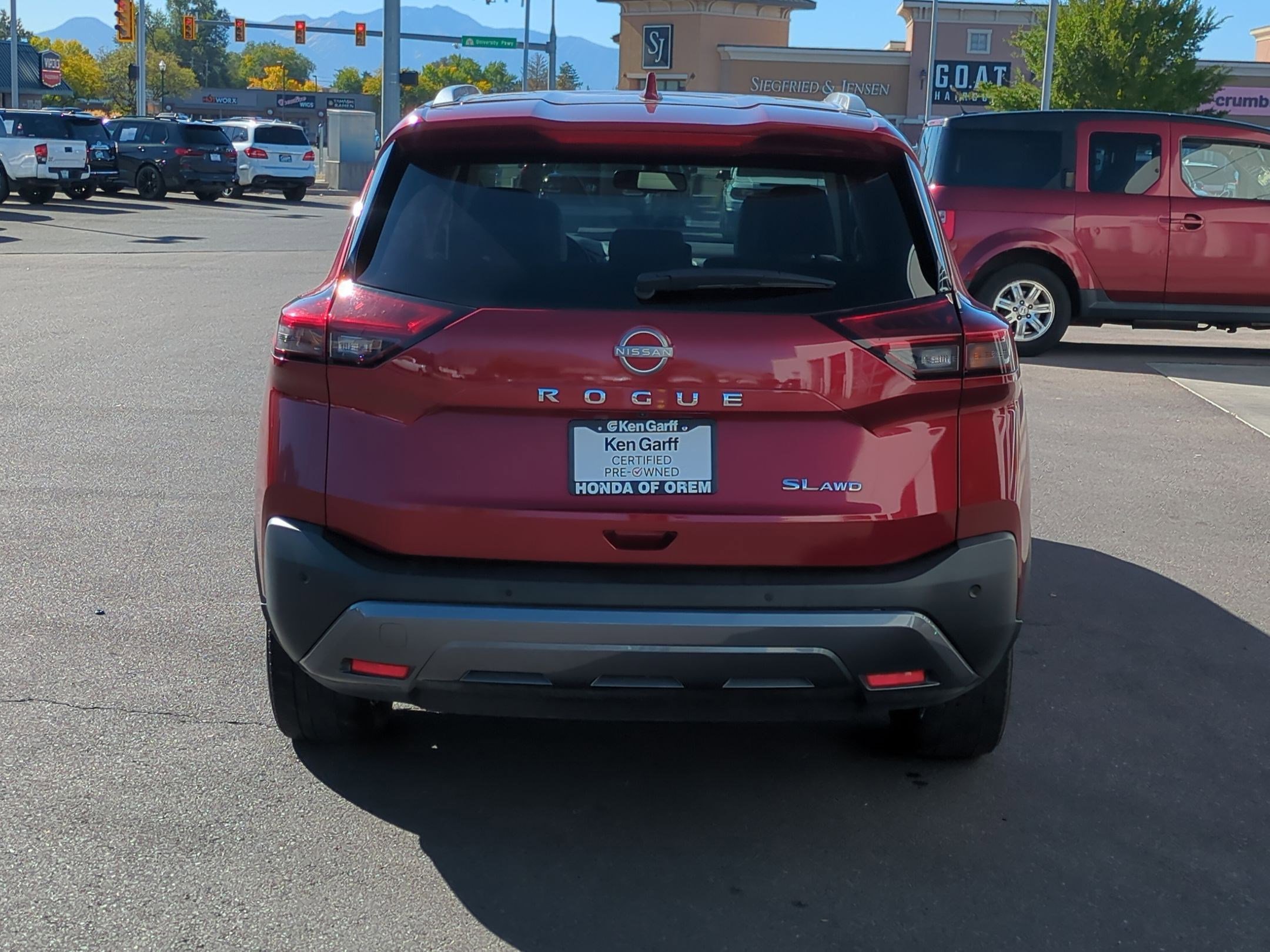 2023 Nissan Rogue SL photo 3