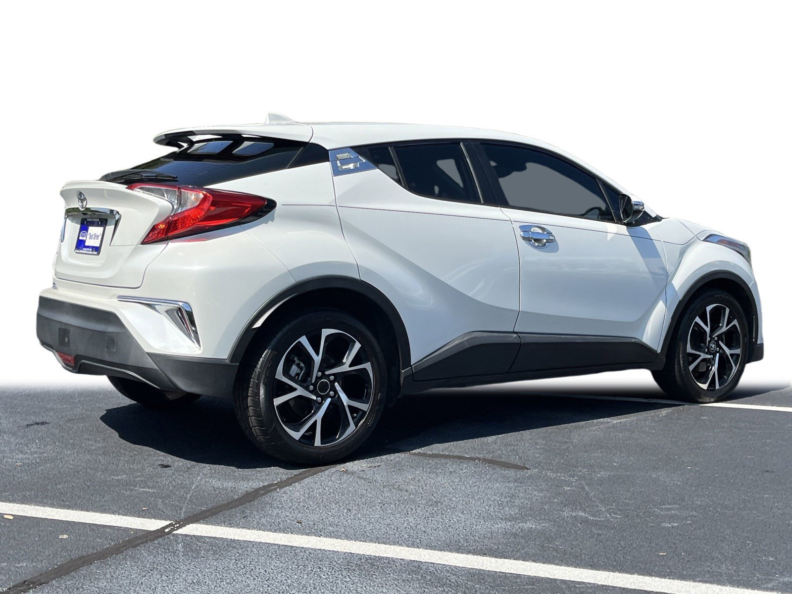 2018 Toyota C-HR XLE Premium photo 19