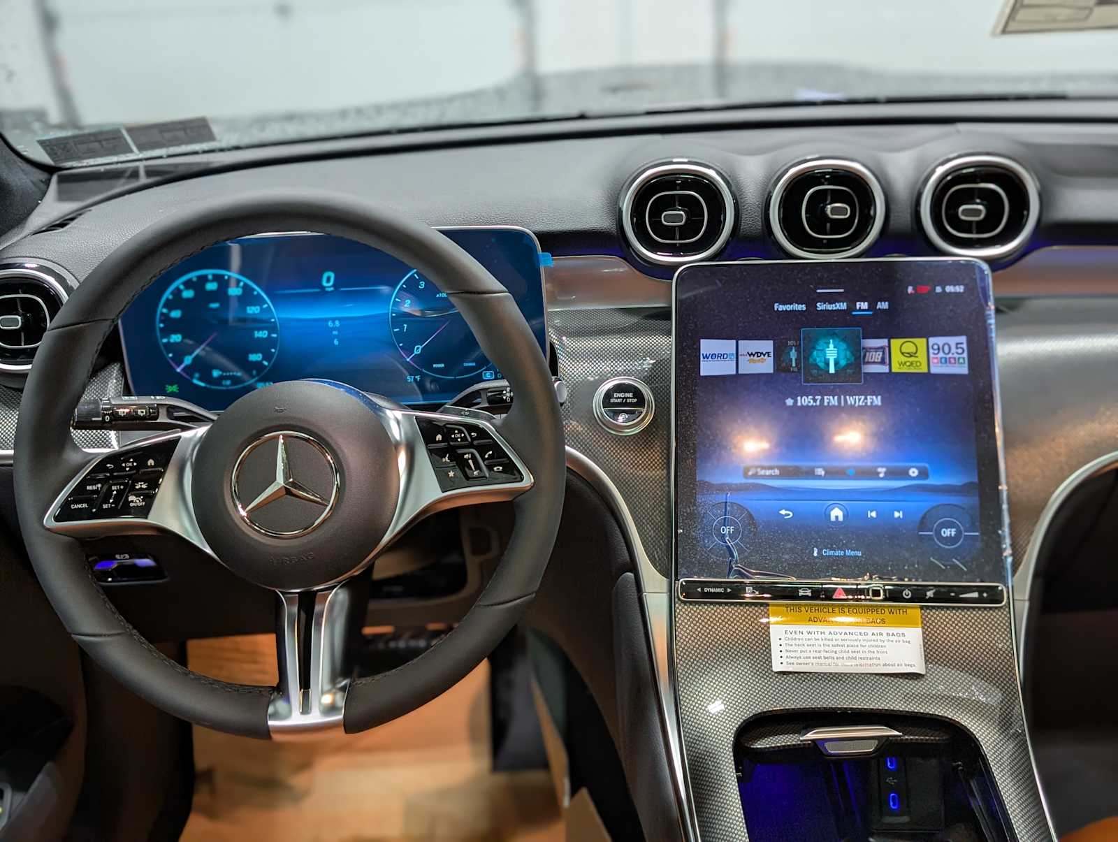 2026 Mercedes Benz GLC 300 4MATIC photo 3