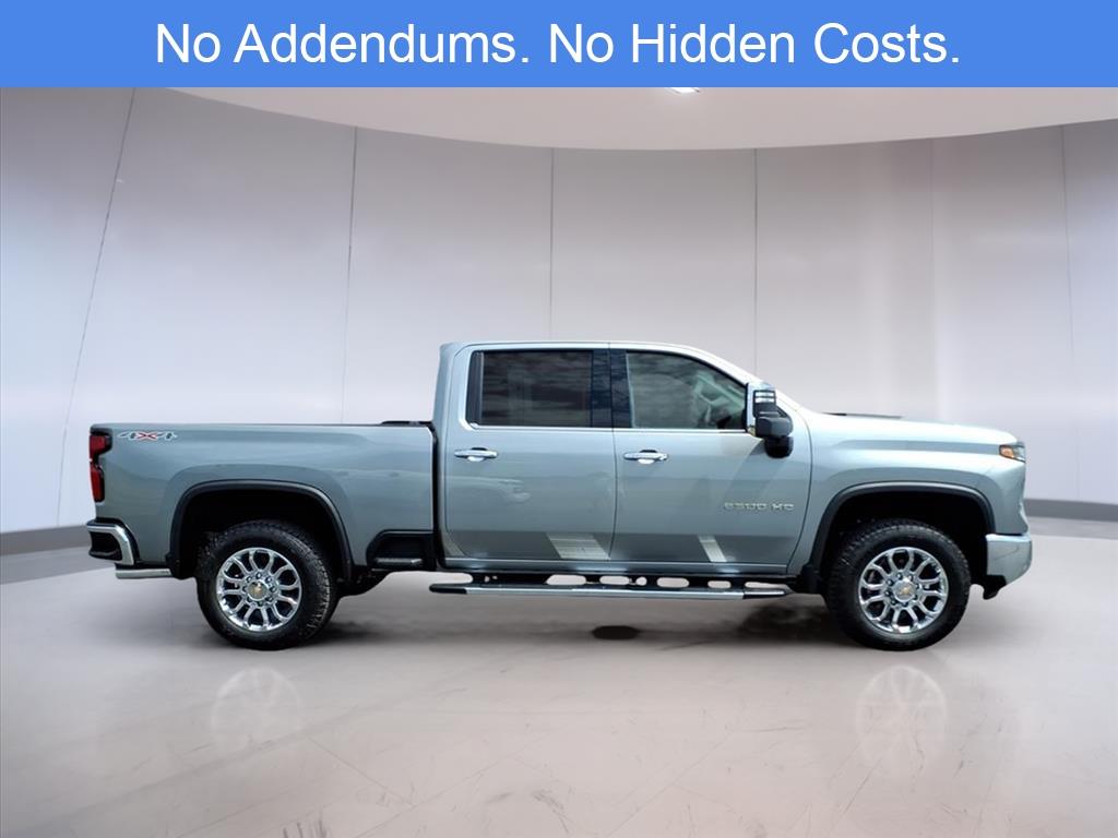2025 Chevrolet Silverado 2500HD LTZ photo 6