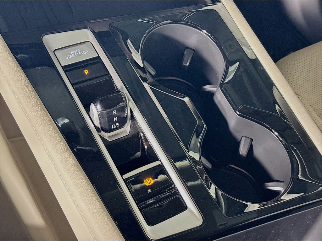 2025 Volkswagen Atlas SE Technology photo 17