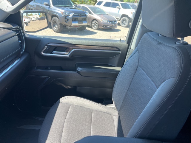 2022 Chevrolet Silverado 1500 LT photo 7