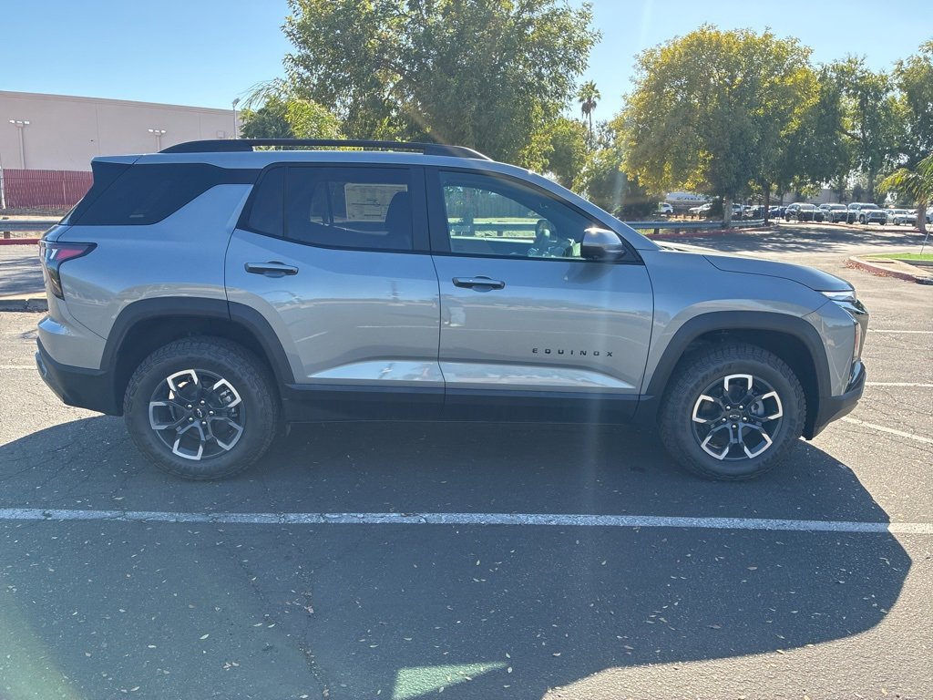 2026 Chevrolet Equinox ACTIV photo 2