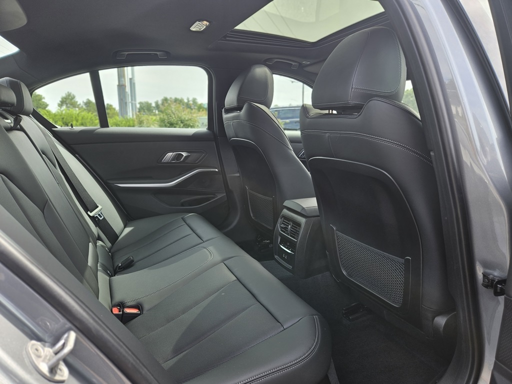 2023 Bmw 330i xDrive photo 16