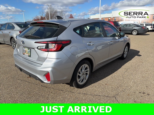 2024 Subaru Impreza Base photo 3