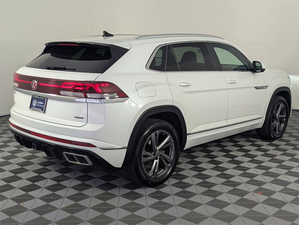 2024 Volkswagen Atlas Cross Sport SEL R-Line photo 4