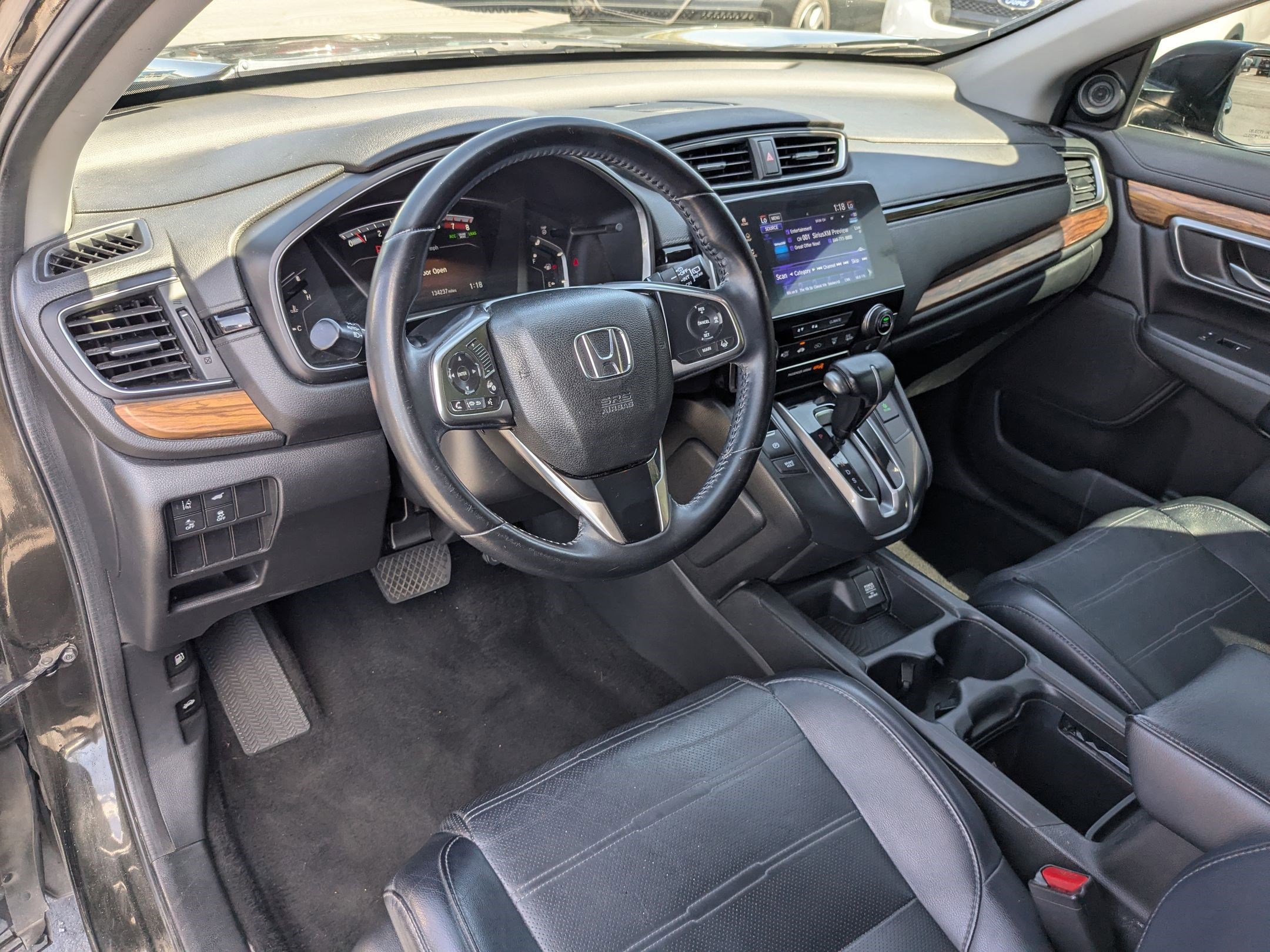 2018 Honda CR-V Touring photo 13