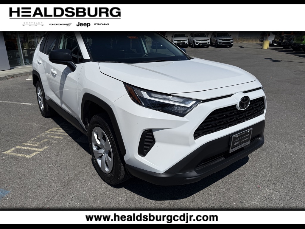 2024 Toyota RAV4 LE photo 6