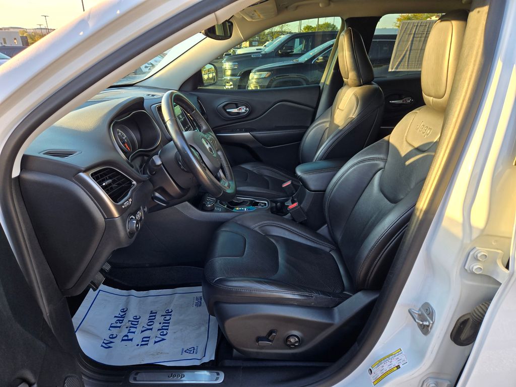 2019 Jeep Cherokee Limited photo 12
