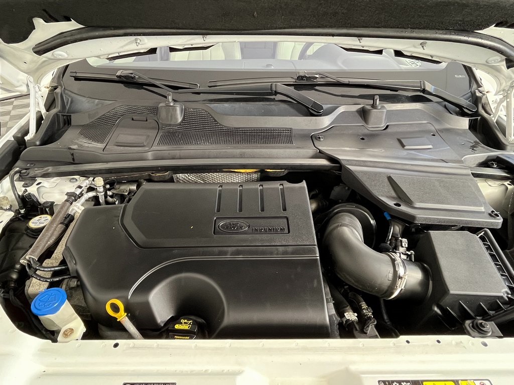 2018 Land Rover Discovery Sport HSE photo 6