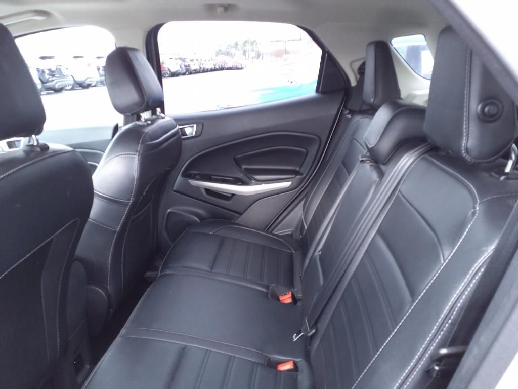2021 Ford EcoSport Titanium photo 9