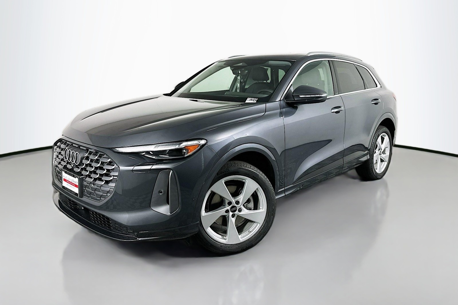 2025 Audi New Q5 Premium Plus's photo