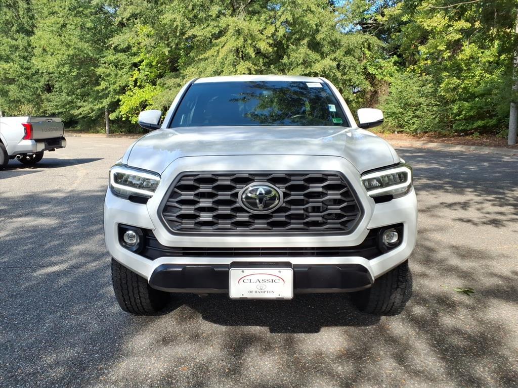 2023 Toyota Tacoma TRD photo 2