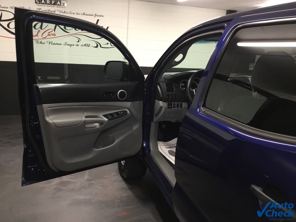 2014 Toyota Tacoma Base 4x4 photo 18