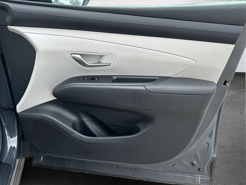 2025 Hyundai Tucson SEL photo 3