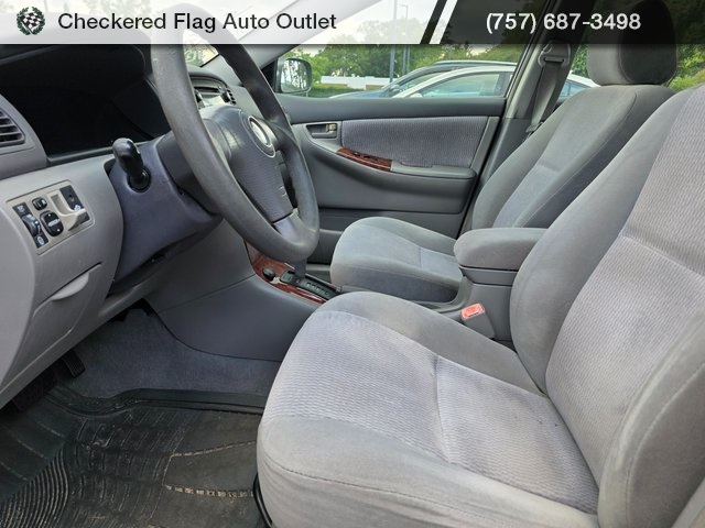 2005 Toyota Corolla CE photo 8