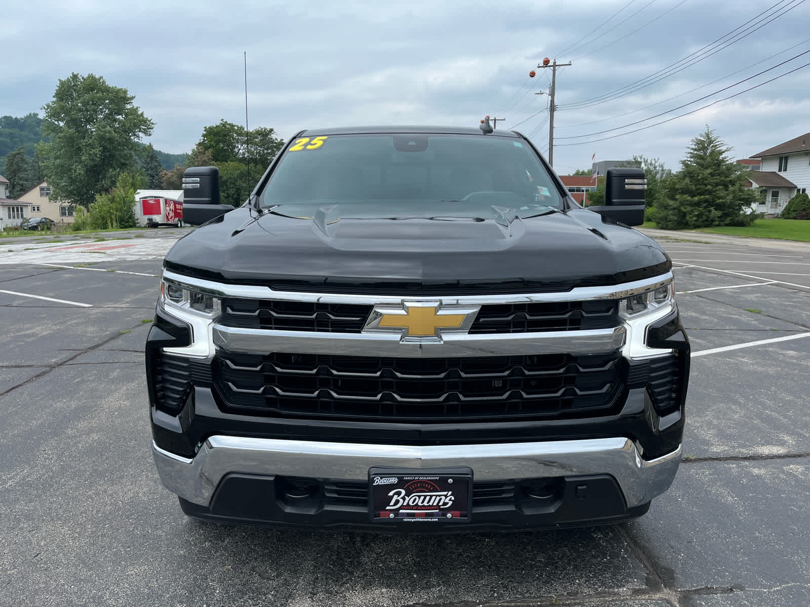 2025 Chevrolet Silverado 1500 LT photo 2