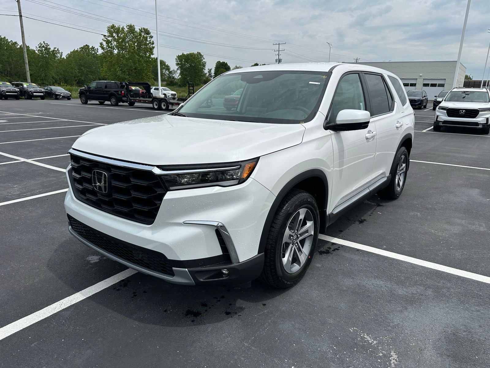 2025 Honda Pilot EX-L's photo