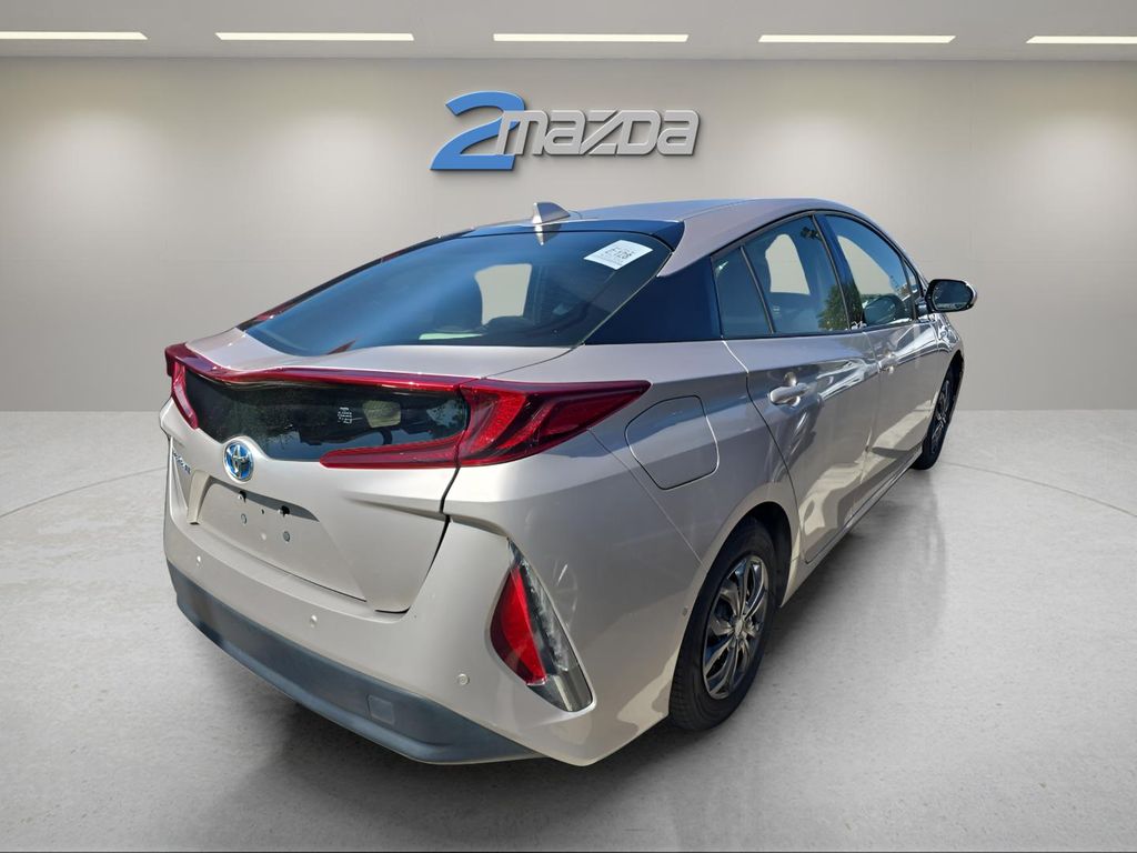 2017 Toyota Prius Prime Three Four photo 4