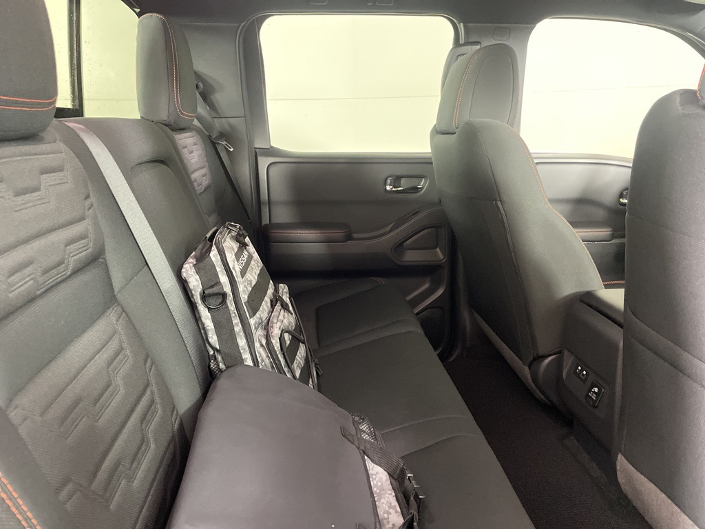 2025 Nissan Frontier PRO-4X photo 14